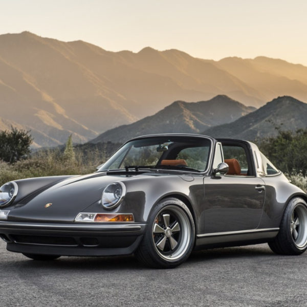 Porsche 911 Targa Singer