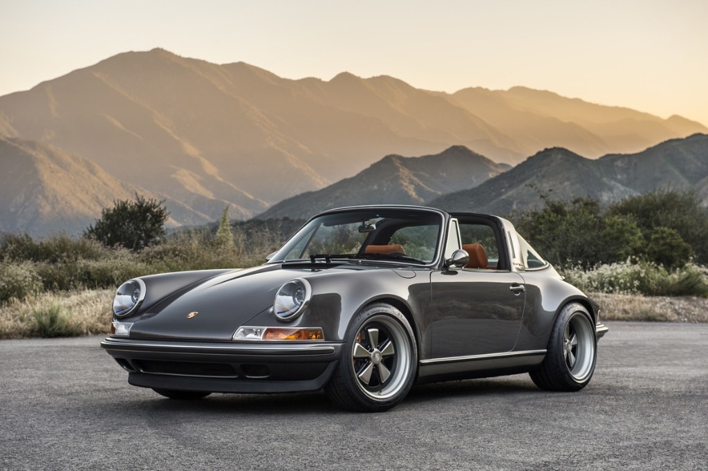 Porsche 911 Targa Singer