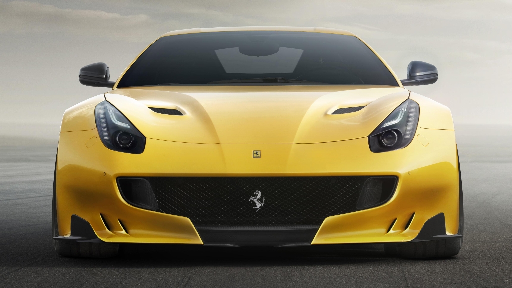 Nouvelle Ferrari F12 TDF