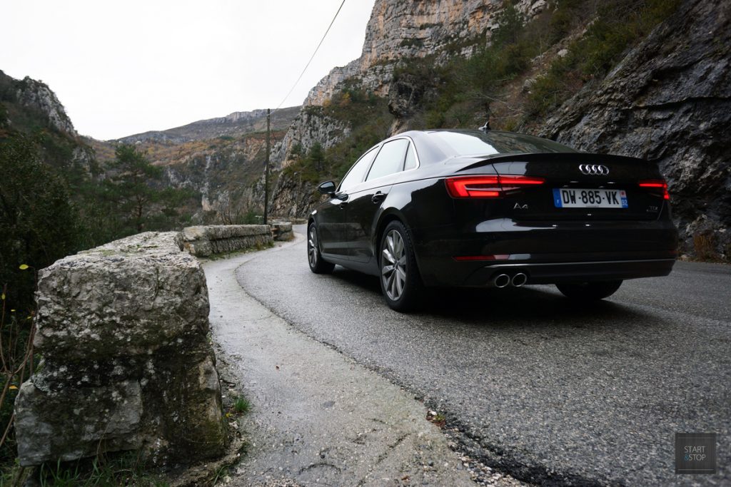 Audi_A4_berline_12