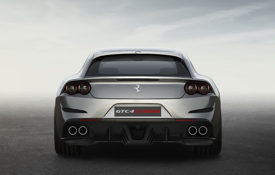 Nouvelle Ferrari GTC4 Lusso