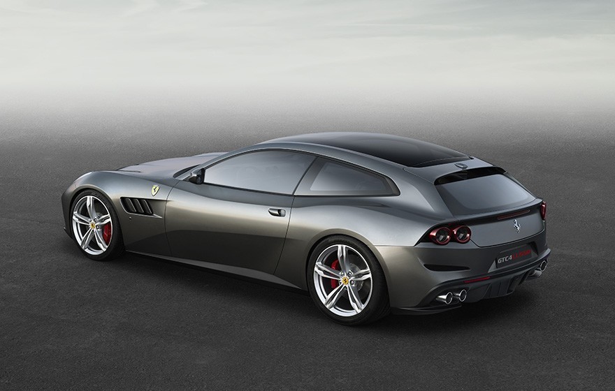 Nouvelle Ferrari GTC4 Lusso