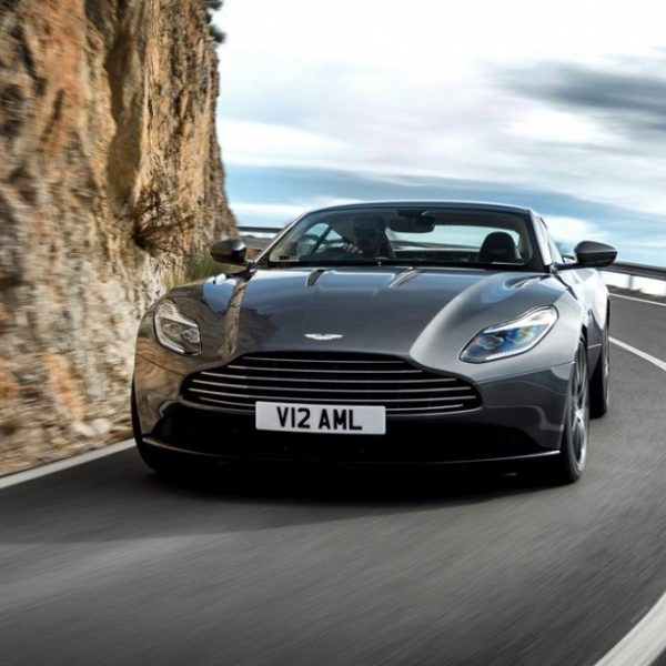 Aston Martin DB11