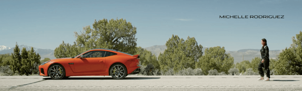 La Jaguar F-TYPE SVR dans les mains de Michelle Rodriguez