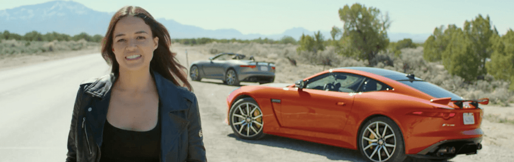 La Jaguar F-TYPE SVR dans les mains de Michelle Rodriguez