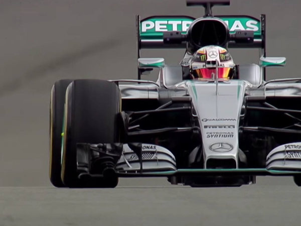 Comment conduire une Formule 1 selon Lewis Hamilton