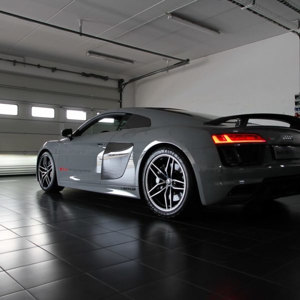 Audi R8 V10 Plus