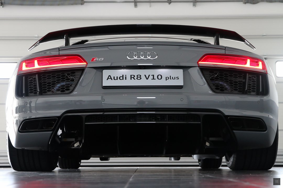 Audi R8 V10 Plus