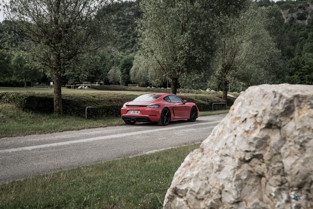 Porsche 718 Cayman