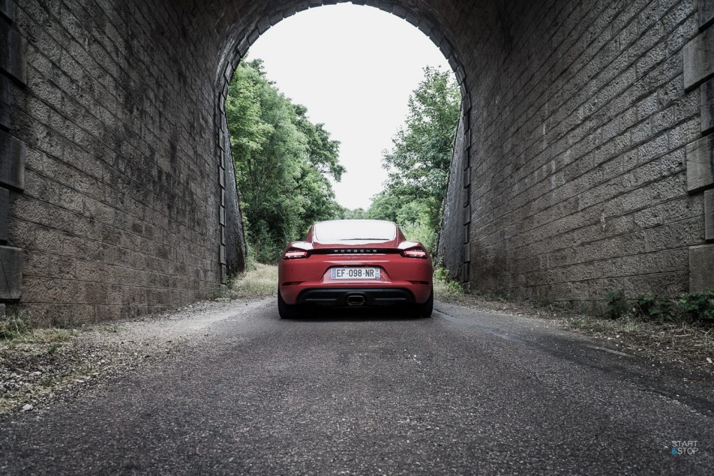 Porsche 718 Cayman