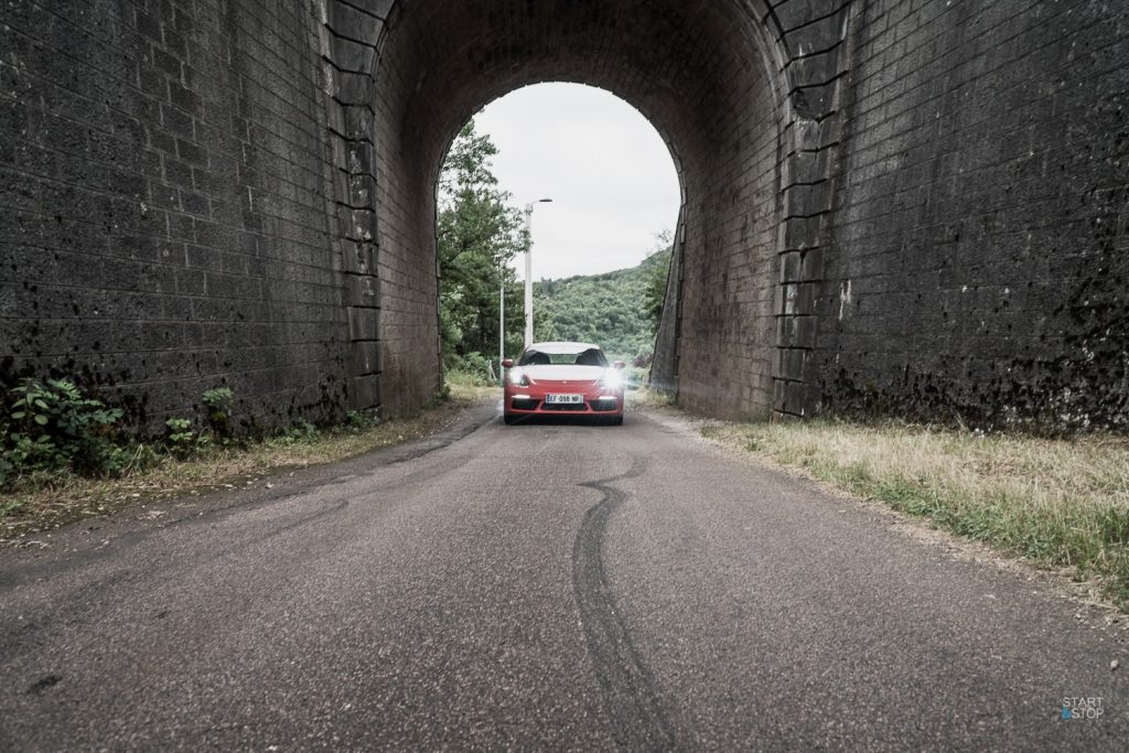 Porsche 718 Cayman