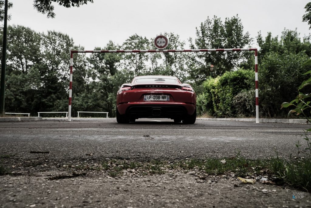 Porsche 718 Cayman