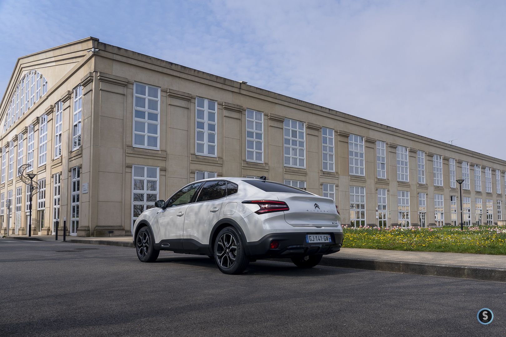 Essai des Citroën C4 et ë-C4 : à hauteur de chevrons