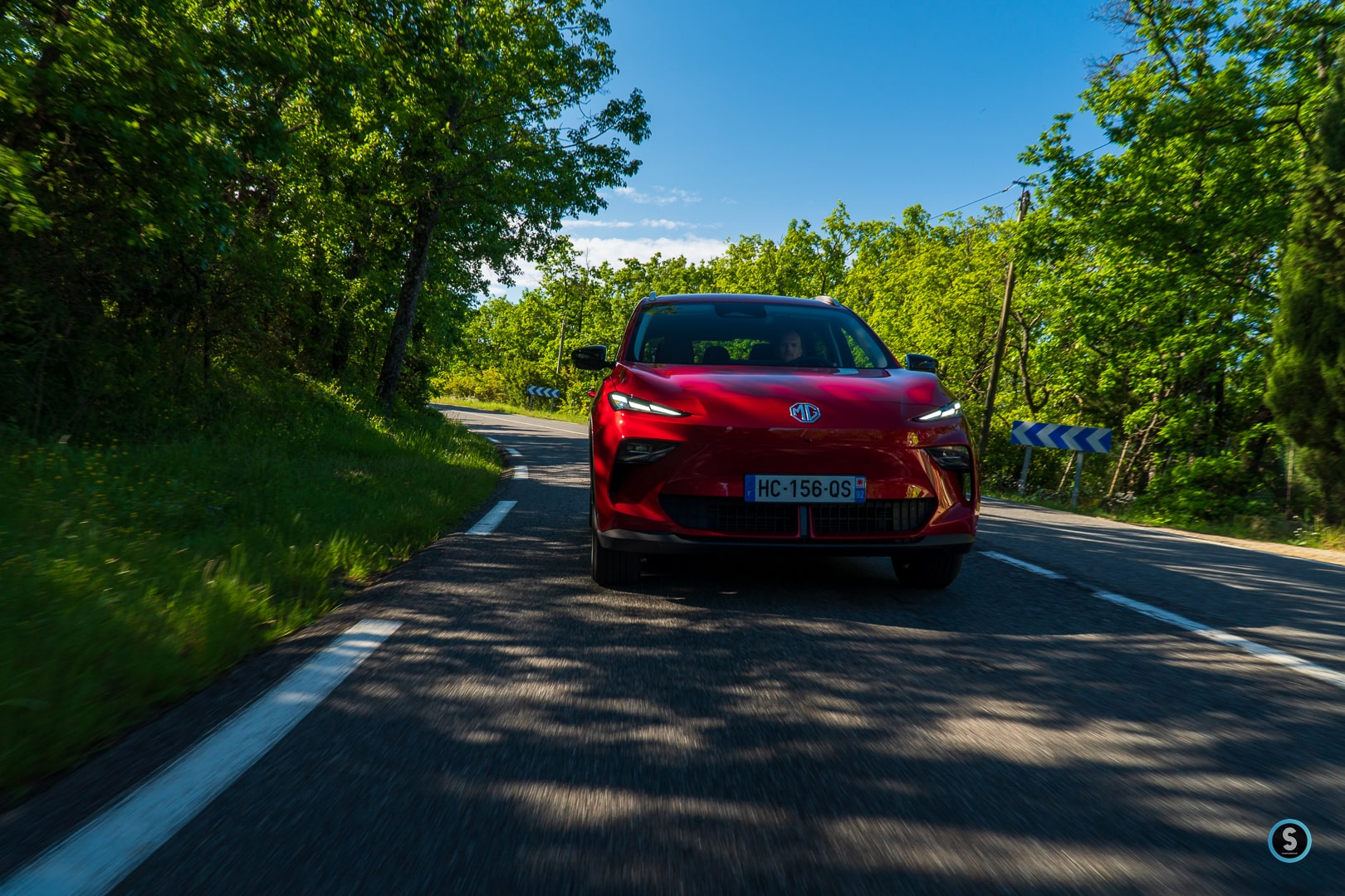 MG S5 EV sur route