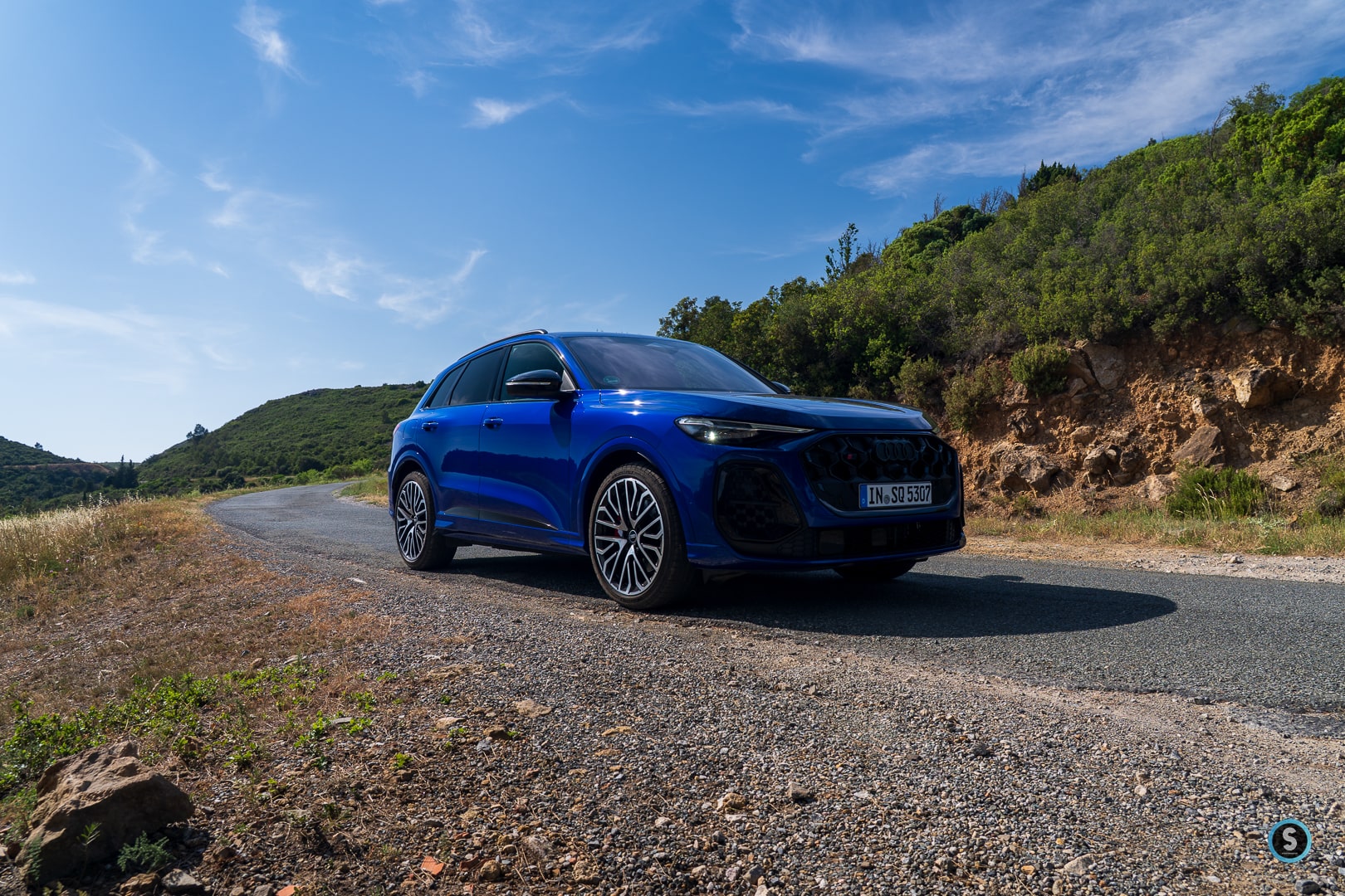 SQ5 ultra blue