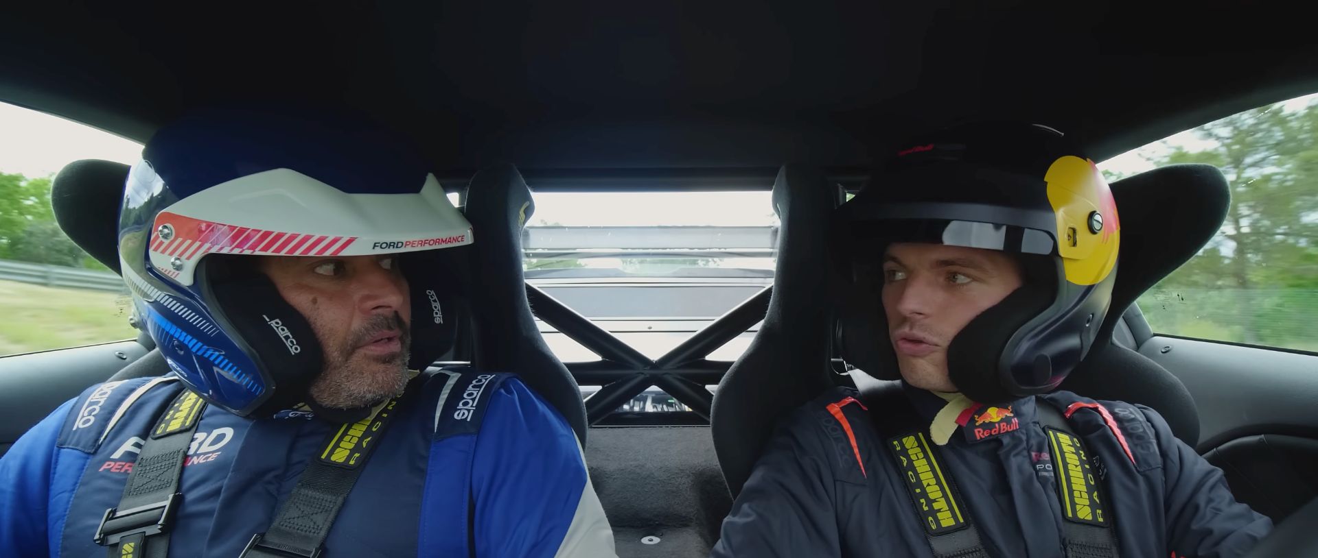 Max Verstappen et Chris Harris