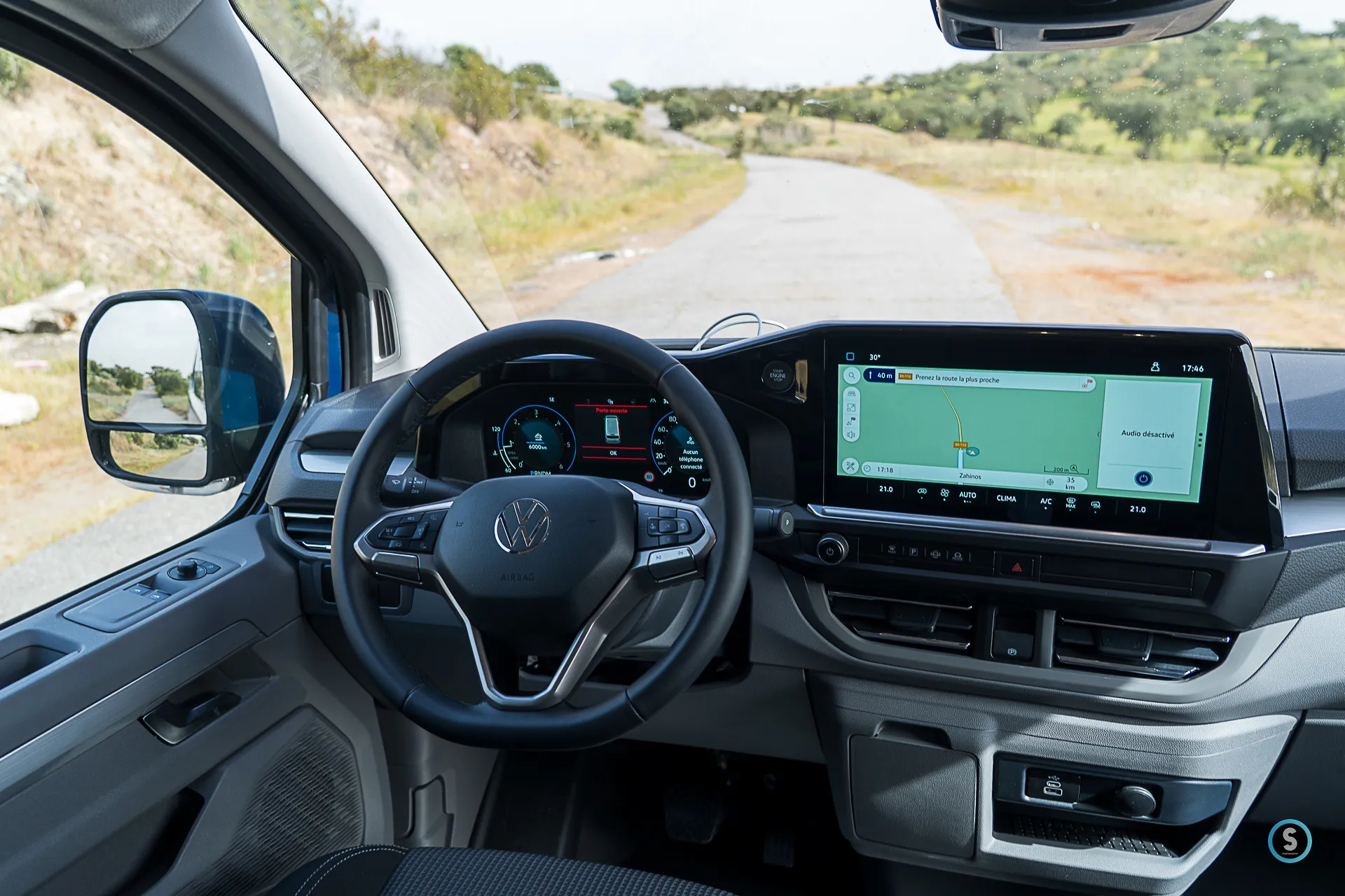 volkswagen transporter habitacle