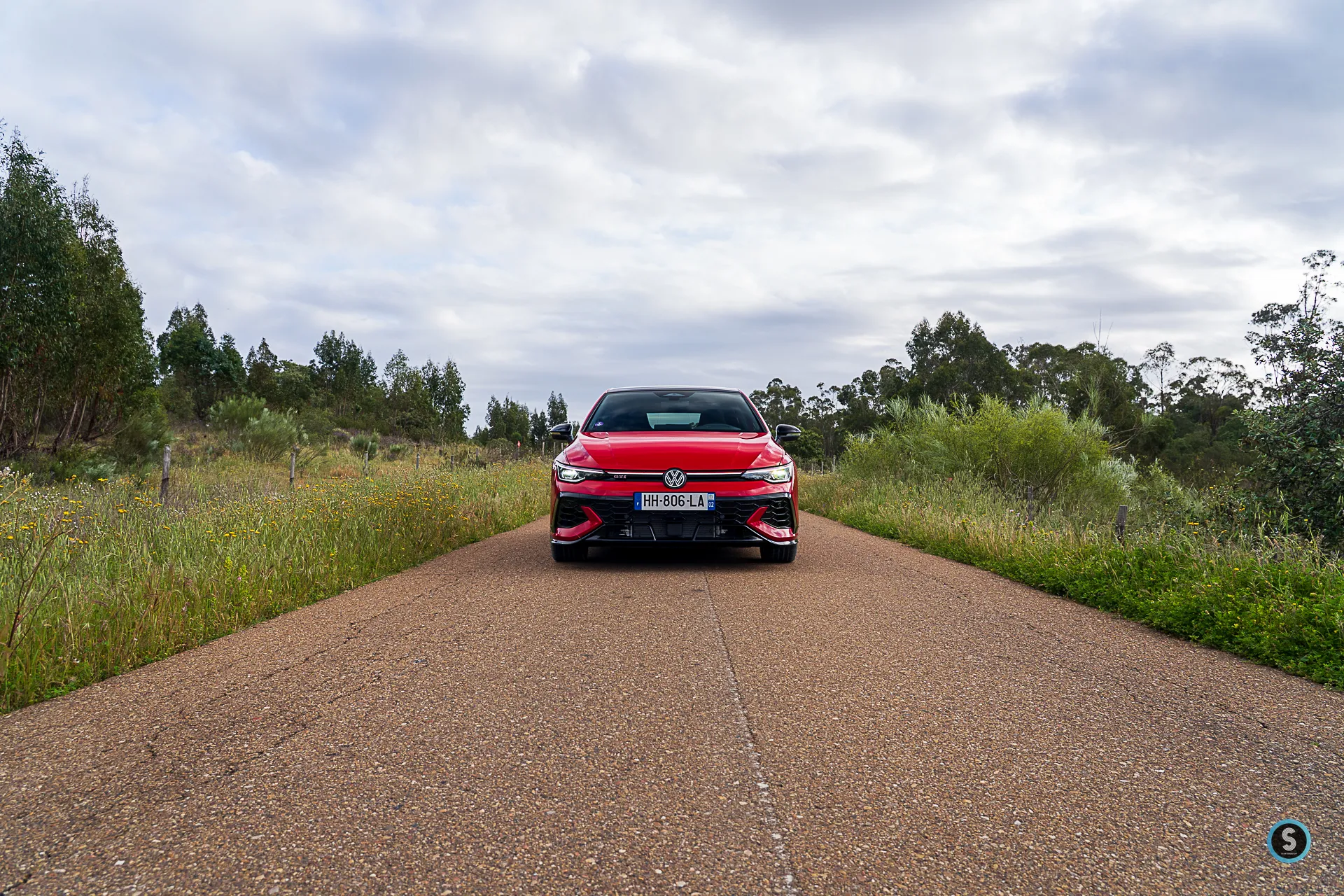 face avant golf GTI