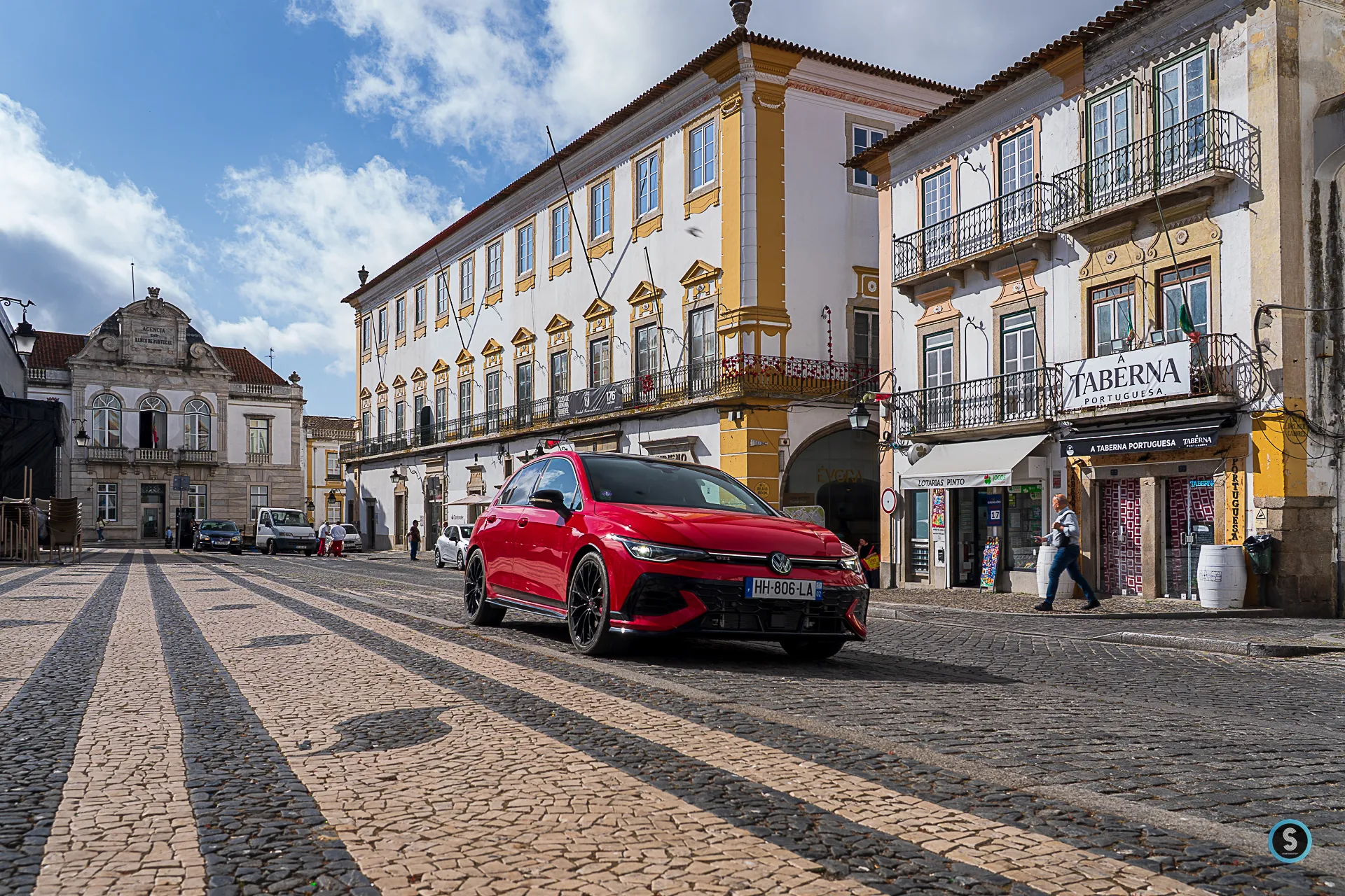 3/4 avant Golf GTI Edition 50